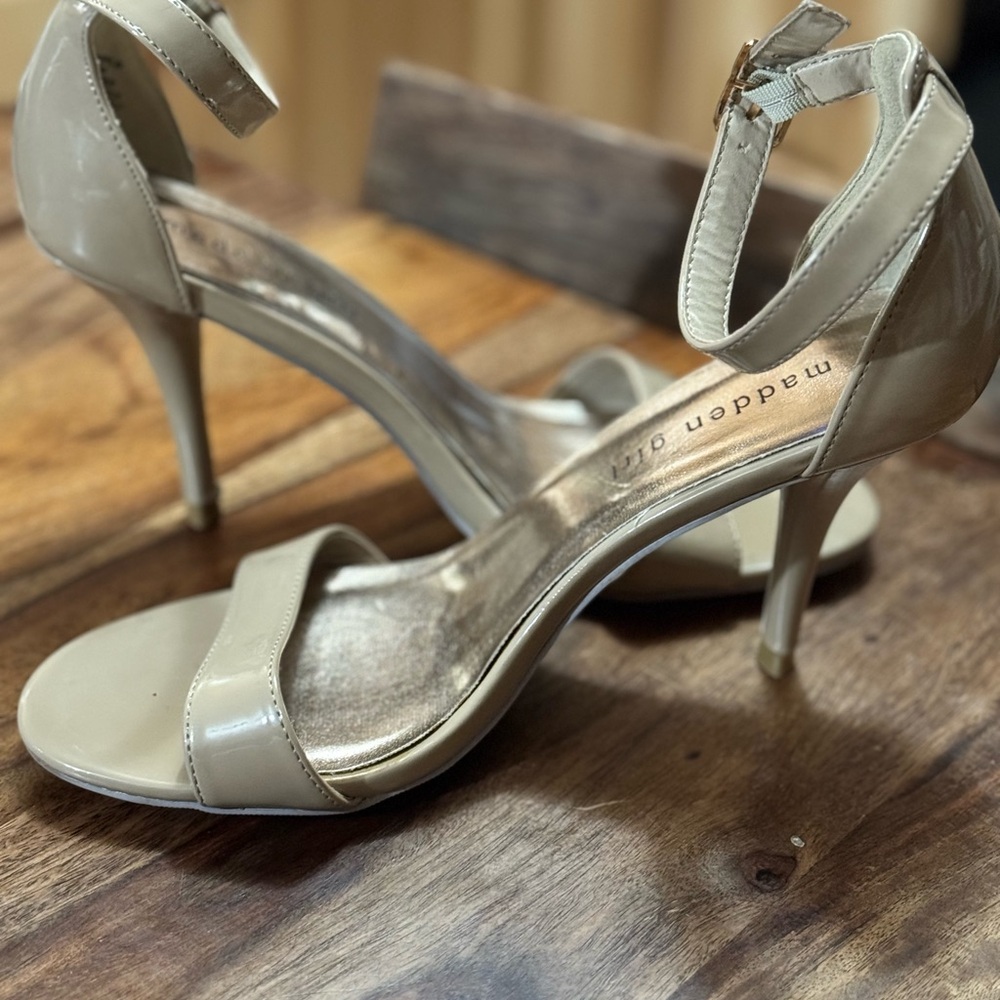 Madden Girl Beige Strappy Heels‎ - Picture 3 of 8
